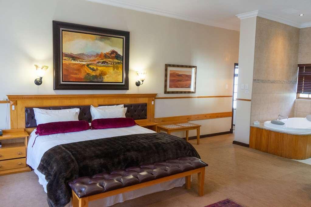 Turnberry Boutique Hotel Oudtshoorn Kamer foto